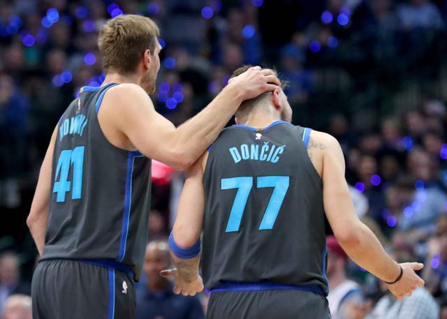 电子竞技内容-Doinb新星重返赛场表现突出，独行侠前途光明！观众掌声雷动-电子竞技内容